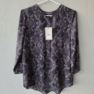 NYDJ Pleatback Snakeskin Print Button Down Blouse Sz M NWT Gray Black 3/4 Sleeve